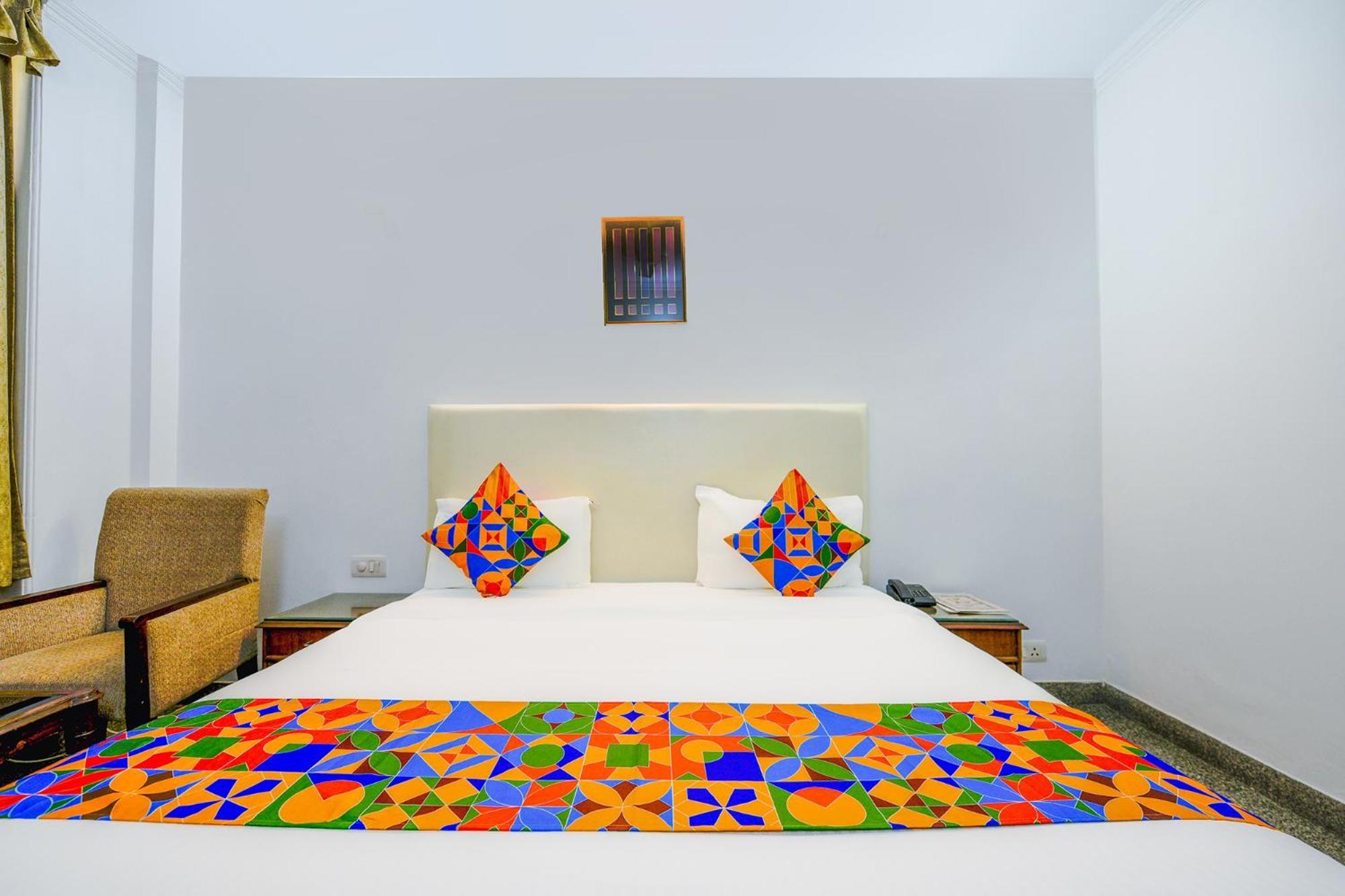 Hotel Exotica Leisure Valley, Gurgaon Exterior foto